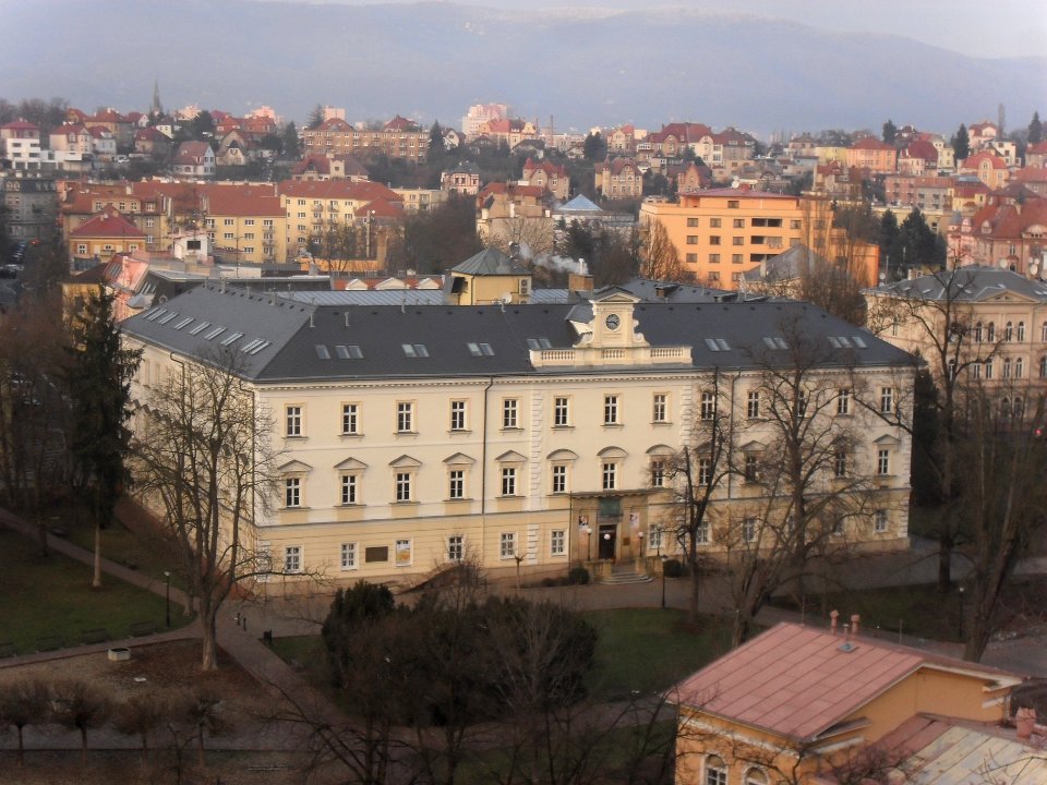(TTO)_Lázeňský_dům_císaře_Františka_I_(Teplice)_(17_prosince_2013)_2