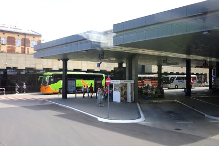 0069_Main_bus_station_in_Krakow,_August_2019