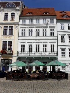 (TTO)_Městský_dům_Zlaté_srdce_(Restaurant_U_Zámku)_-_Teplice,_Zámecké_náměstí_68_3