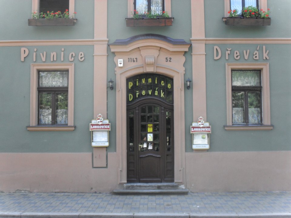 (TTO)_Městský_dům_(Teplice)_-_Pivnice_Dřevák_2