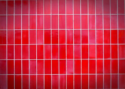 Red tiles pattern
