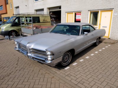 1965_Pontiac_Catalina_photo-5