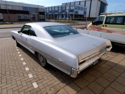 1965_Pontiac_Catalina_photo-3
