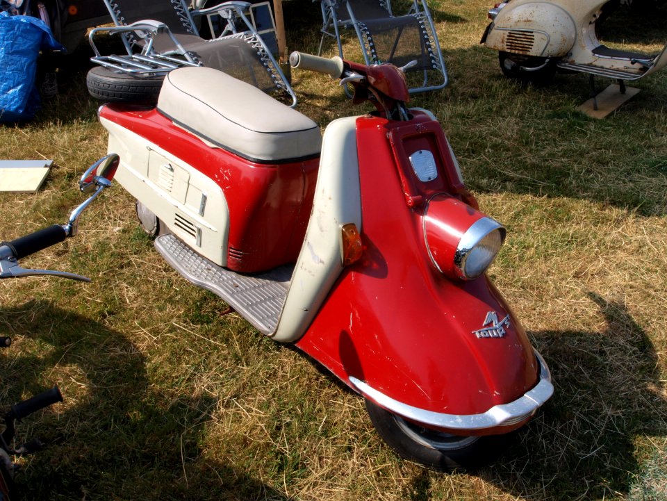 1964_Heinkel_103A-2_Tourist_pic1