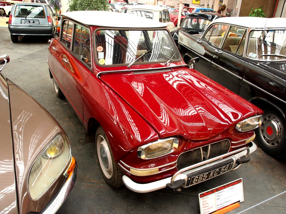 1965_Citroën_AMI_6,_2_cylinder,_602_cm3,_25,5hp,_pic