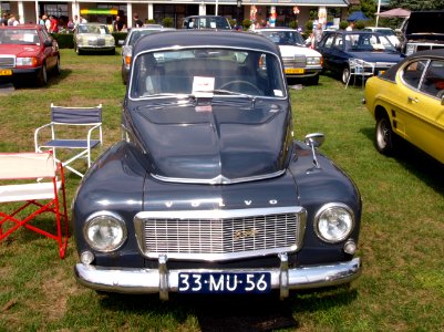 1965_Volvo_11134F,_Dutch_licence_registration_33-MU-56_p1