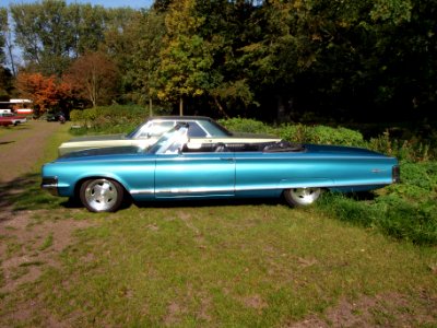 1965_Chrysler_300_photo-9
