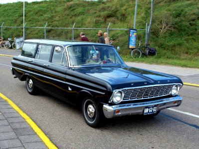 1964_Ford_Falcon_Estate_pic3