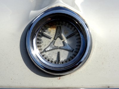 1965_Dodge_Dart_270,_pict9
