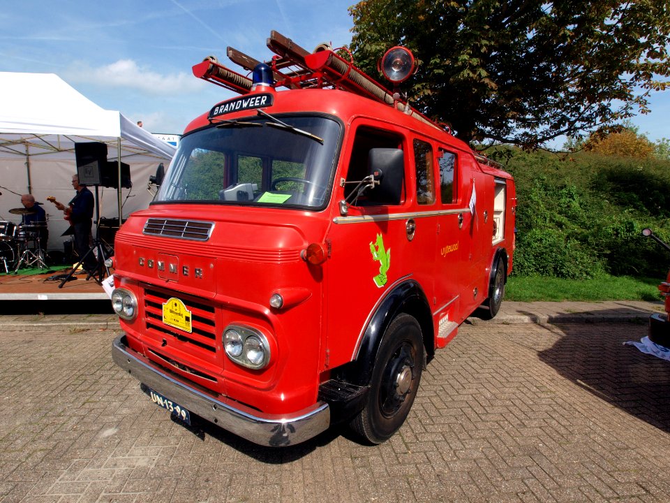 1964_Commer_CAH741_pic4