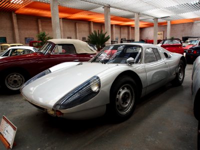 1963_Porsche_904_Carrera_GTS,_4_cylinder,_1996_cm3,_185cv_pic3