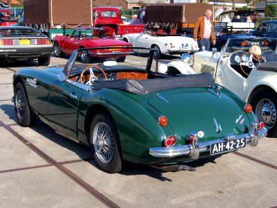 1967_Austin_Healey_3000_MK_III,_Dutch_licence_registration_AH-42-25,_pic1