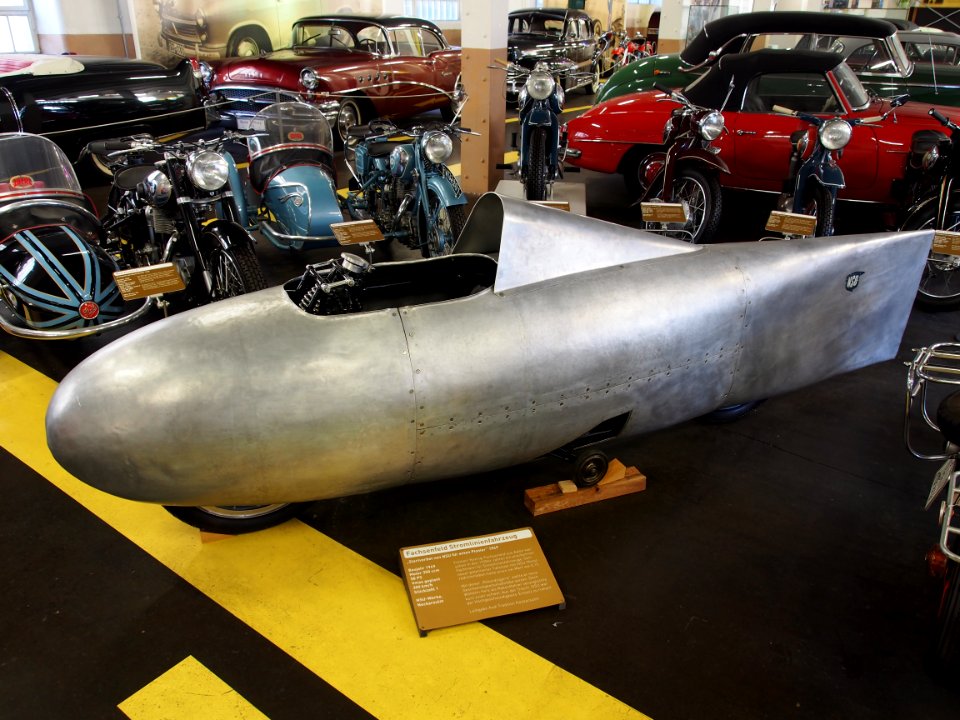 1949_350cc_58hp_NSU_Fachsenfeld_Stromlinienfahrzeug_bild1
