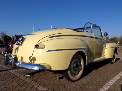 1947Ford_V8_Cabrio,_licence_registration_DR-69-34,_pic_7