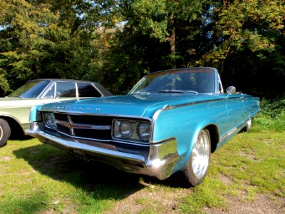 1965_Chrysler_300_photo-7