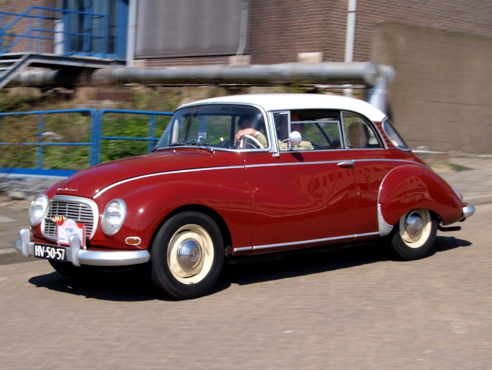 1964_Auto_Union_1000S_de_Luxe,_Dutch_licence_registration_HV-50-57,_pic8