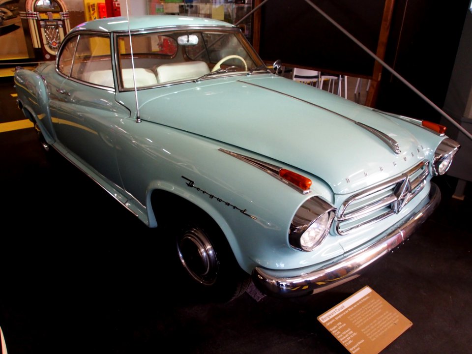 1958_Borgward_Coupé_1493cc_75hp_150kmh_pic1