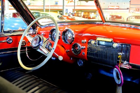 1949_Frazer_Manhattan_-_Automobile_Driving_Museum_-_El_Segundo,_CA_-_DSC02144