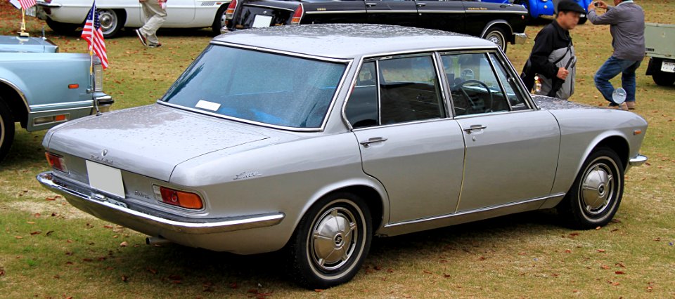 1966_Mazda_Luce_1500_Deluxe_rear