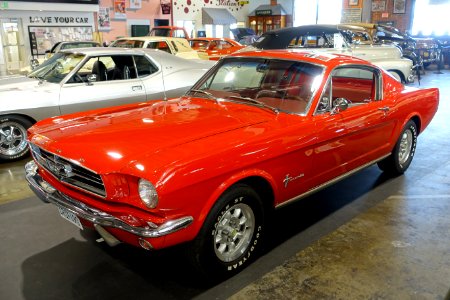 1965_Ford_Mustang_-_Automobile_Driving_Museum_-_El_Segundo,_CA_-_DSC01428