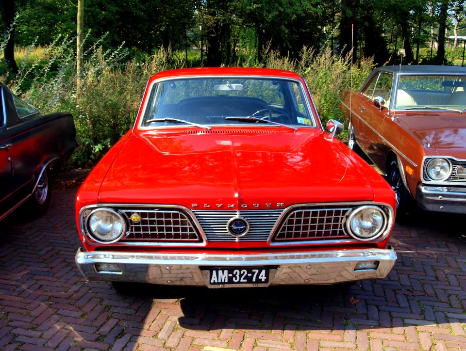 1966_Plymouth_Barracuda_photo-1