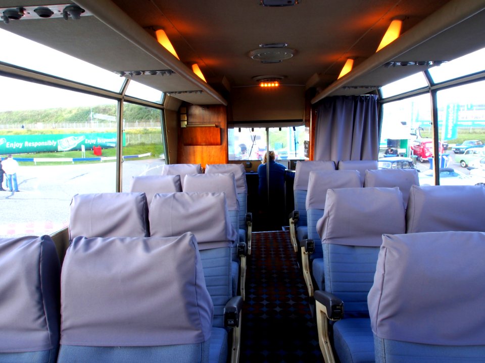 1963_Leyland_Royal_Tiger_Cub_autobus_pic-017