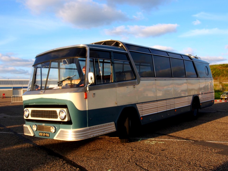 1963_Leyland_Royal_Tiger_Cub_autobus_pic-009