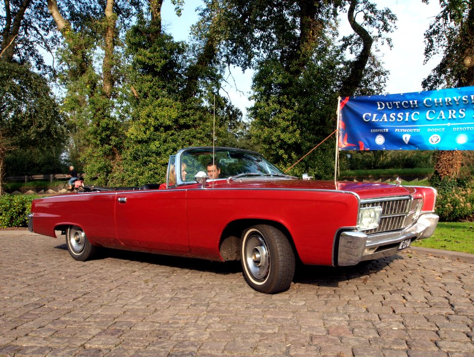 1965_Imperial_Crown_photo-8