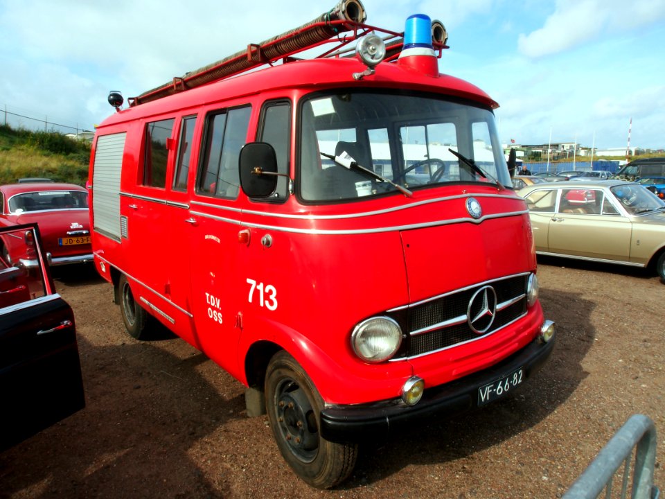 1966_Mercedes-Benz_L408slash28_pic-001