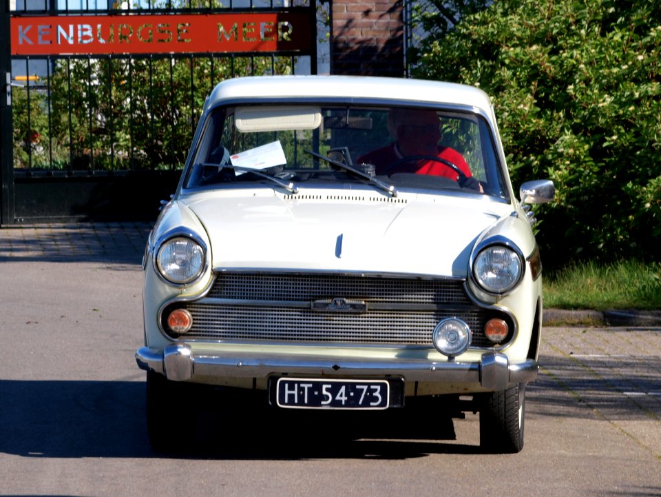 1962_Austin_A60_Cambridge_photo-6