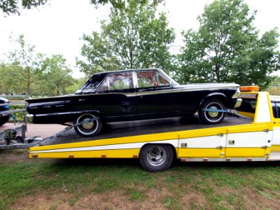 1962_Ford_Fairlane,_Dutch_licence_registration_AE-11-32_p2