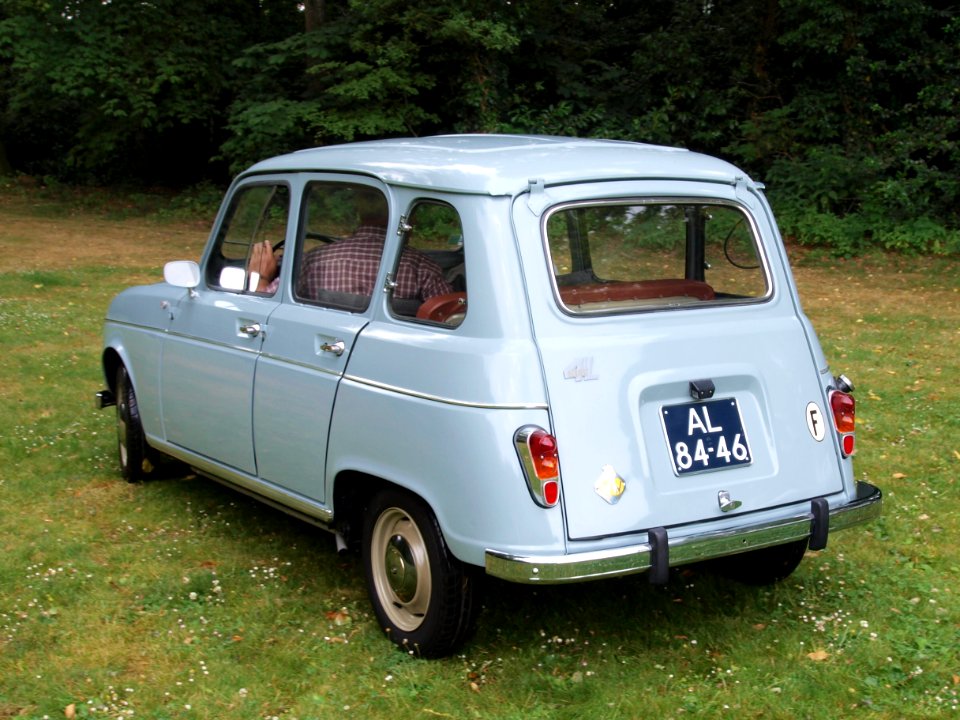 1963_Renault_R1120_R_4L_pic-002