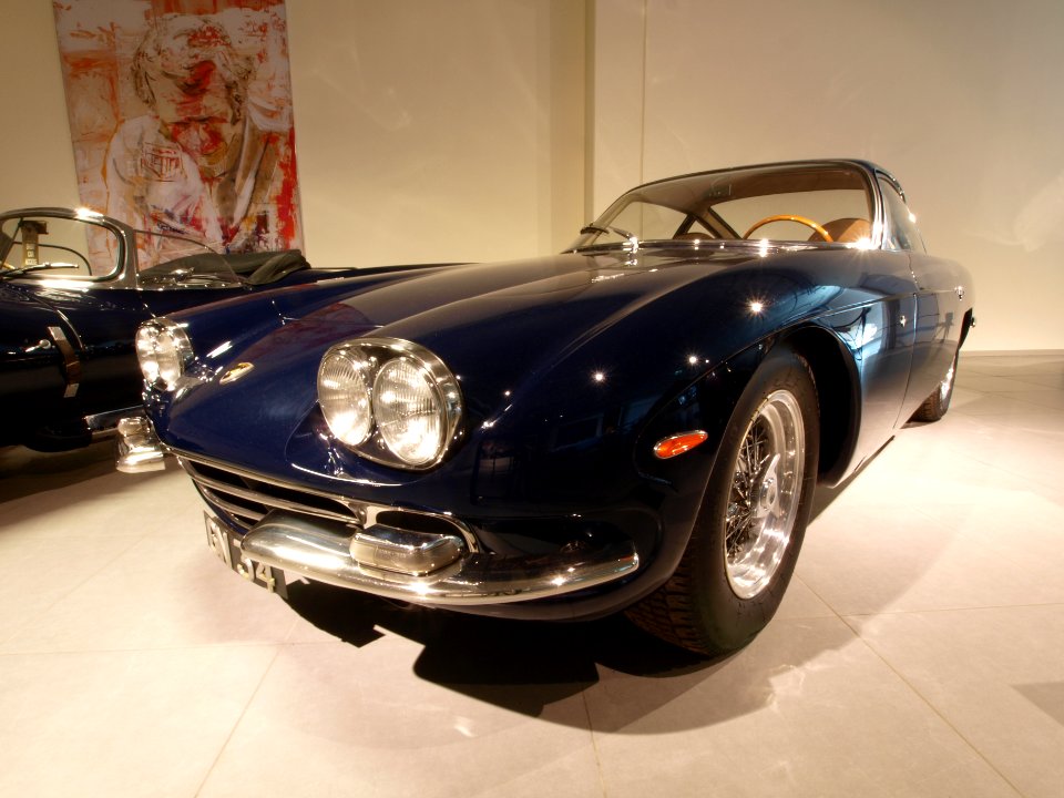 1965_Lamborghini_350_GT_p1