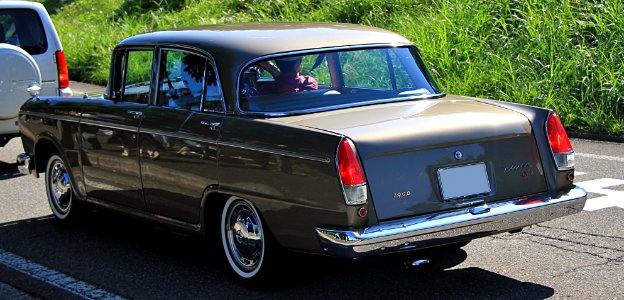 1963_Nissan_Cedric_1900_Deluxe_rear
