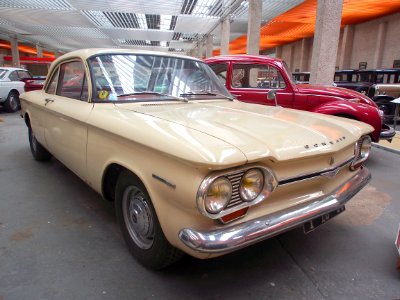 1962_Chevrolet_Corvair_6cyl_2,6L_95hp_pic2