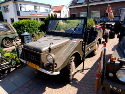 1964_Auto_Union_Munga_at_the_SPECIAAL_Auto_Evenement_Nijkerk_2011