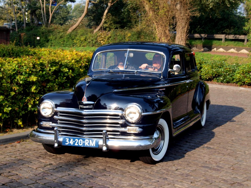 1949_Plymouth_Satelliete_photo-1