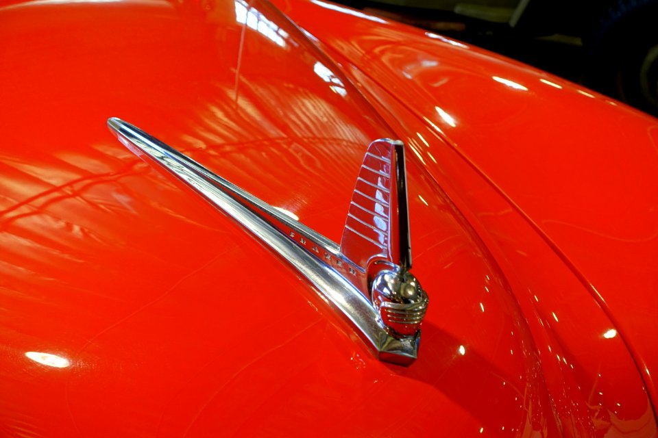 1949_Frazer_Manhattan_-_Automobile_Driving_Museum_-_El_Segundo,_CA_-_DSC02138