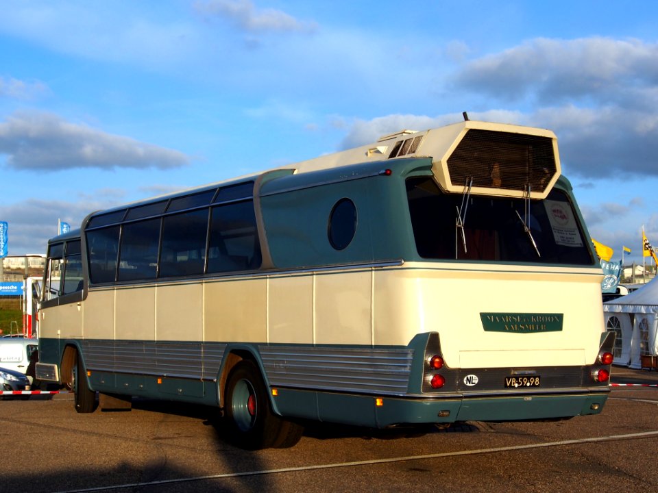1963_Leyland_Royal_Tiger_Cub_autobus_pic-004