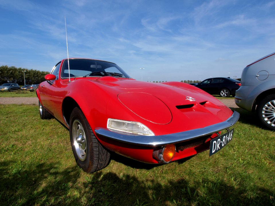 1972_Opel_GT_photo-2