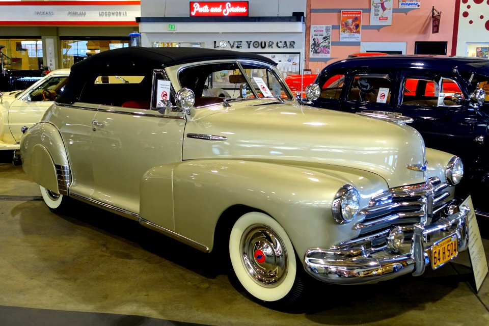 1948_Chevrolet_Fleetmaster_Convertible_-_Automobile_Driving_Museum_-_El_Segundo,_CA_-_DSC01618