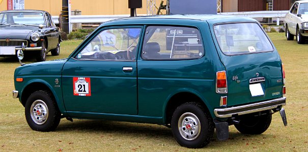 1974_Honda_Life_Van_Deluxe_rear