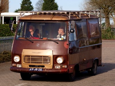 1974_Peugeot_J7PZ30_pic