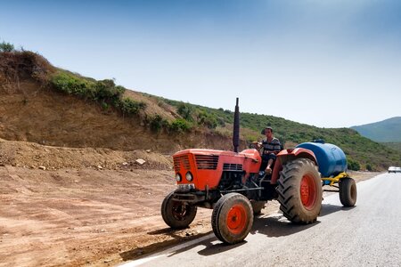 Agriculture faceplate agricultural machine