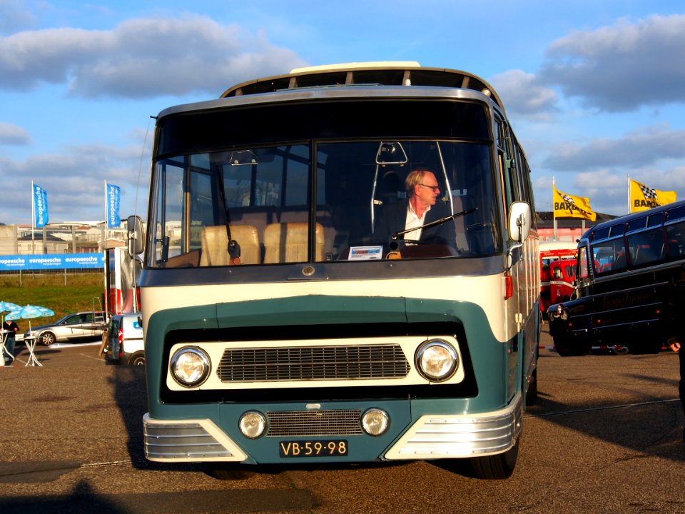 1963_Leyland_Royal_Tiger_Cub_autobus_pic-013
