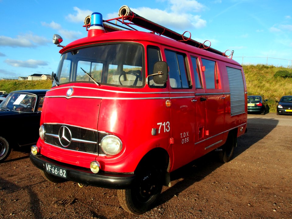 1966_Mercedes-Benz_L408slash28_pic-004