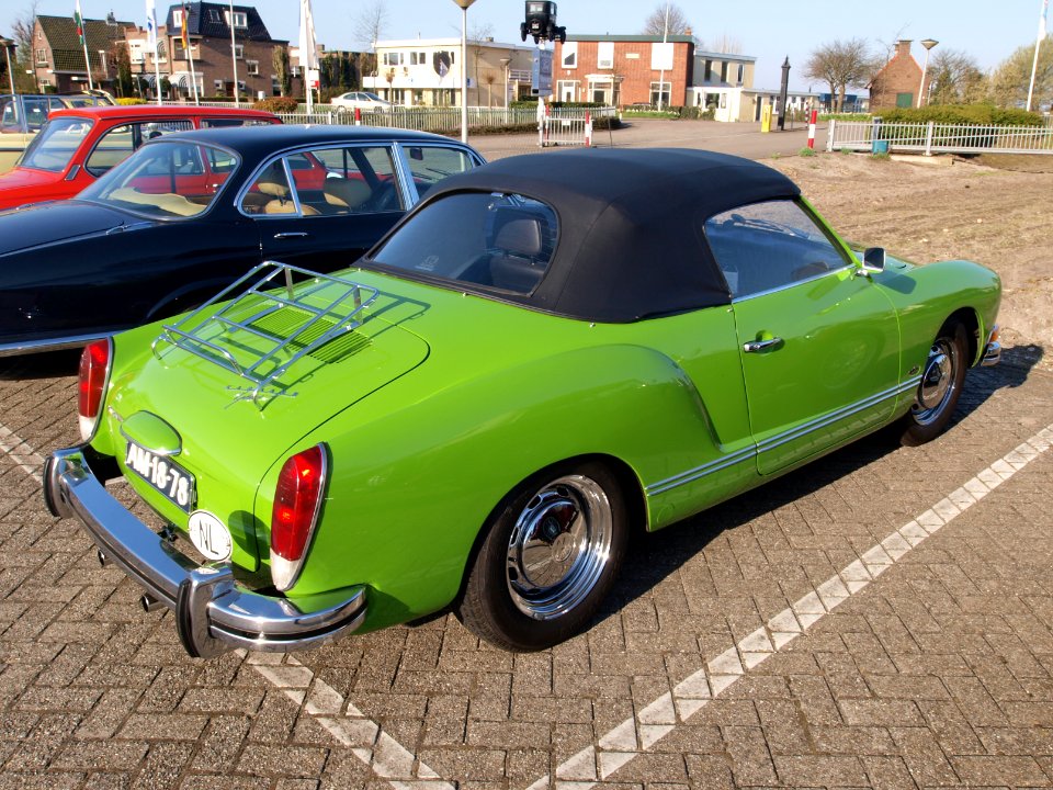 1972_Volkswagen_Karmann_GHIA,_Dutch_licecence_registration_AM-18-78,_pic1