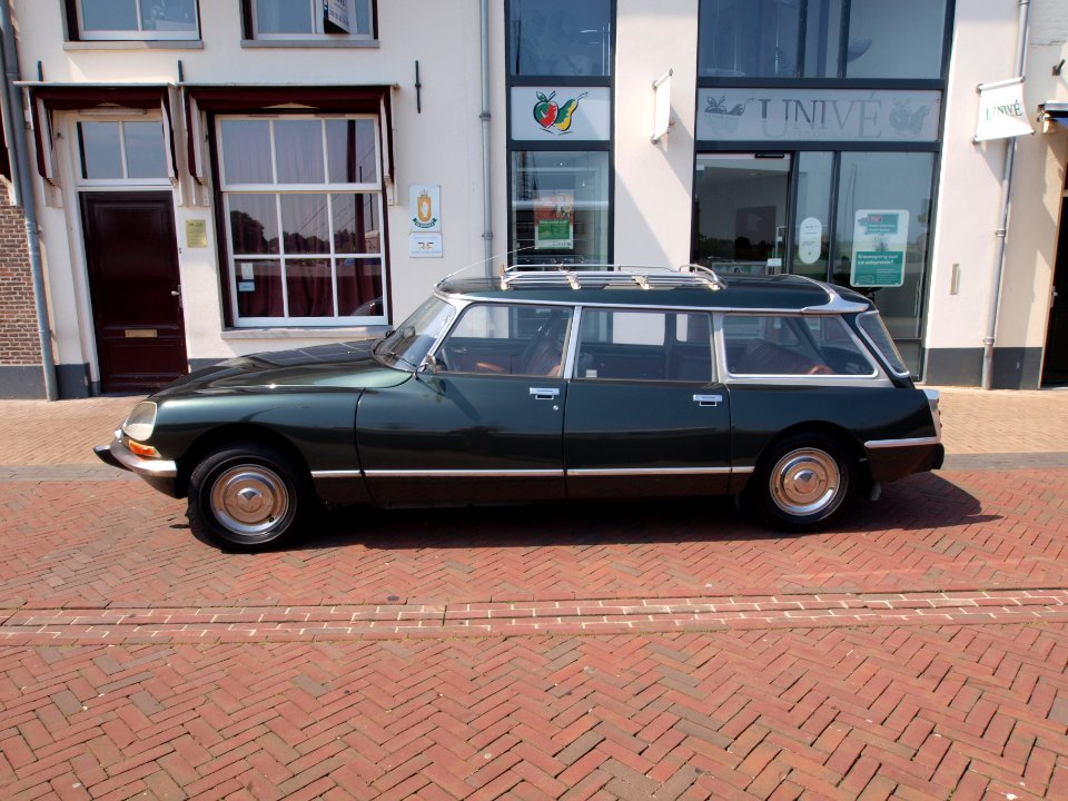 1973_Citroen_DS_PD-HJ-92_p3