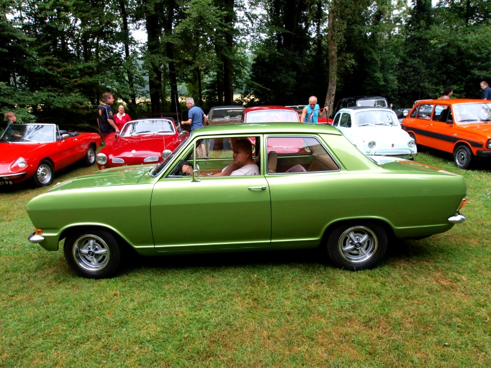 1973_Opel_Kadett_12_pic-005