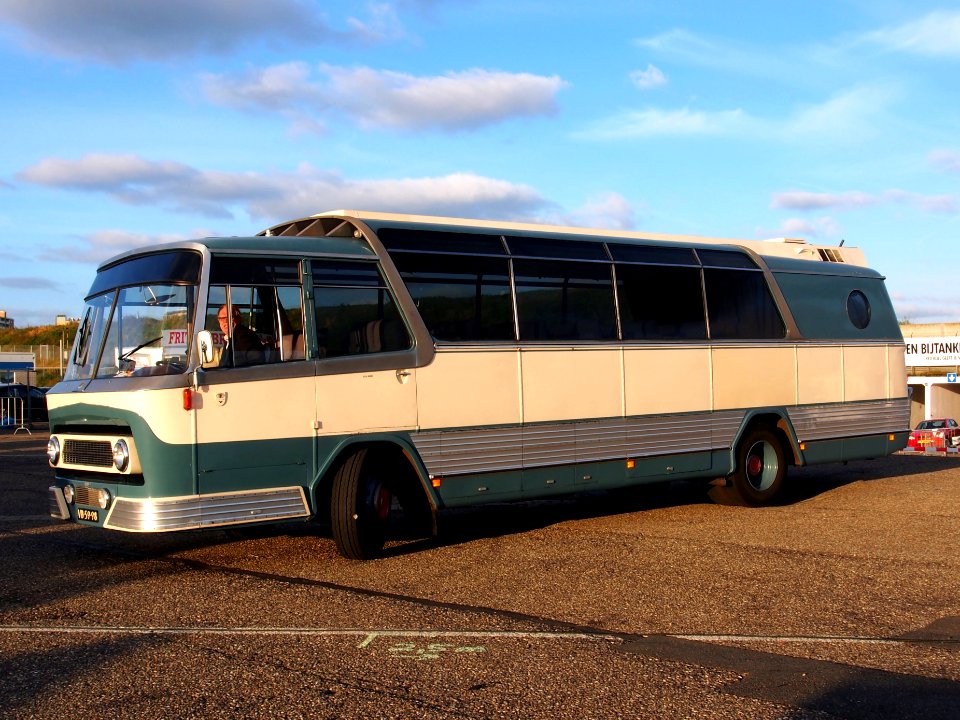 1963_Leyland_Royal_Tiger_Cub_autobus_pic-007